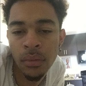 Meet your Posher, Eelijah